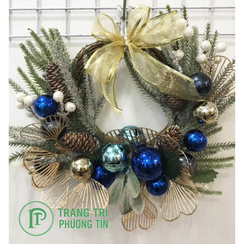 Vòng nguyệt quế quả châu xanh trang trí