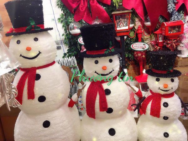 5 gợi ý trang trí Noel cho quán cafe