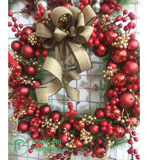 Vòng nguyệt quế nơ vàng, quả châu đỏ