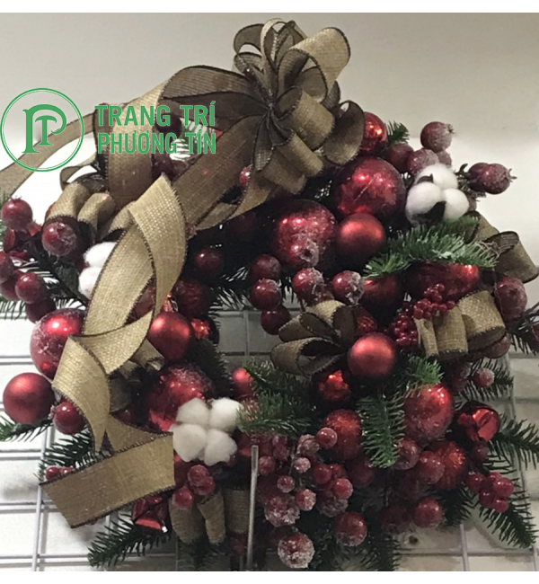 Vòng nguyệt quê nơ quả châu lá thông