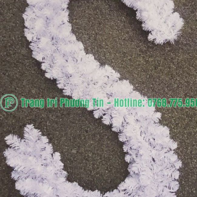 Dây trang trí màu trắng