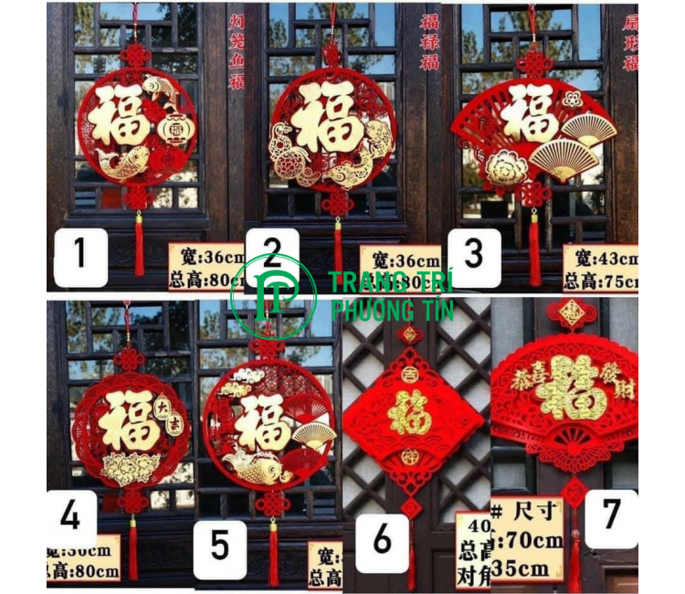 Chữ Phúc treo trước nhà