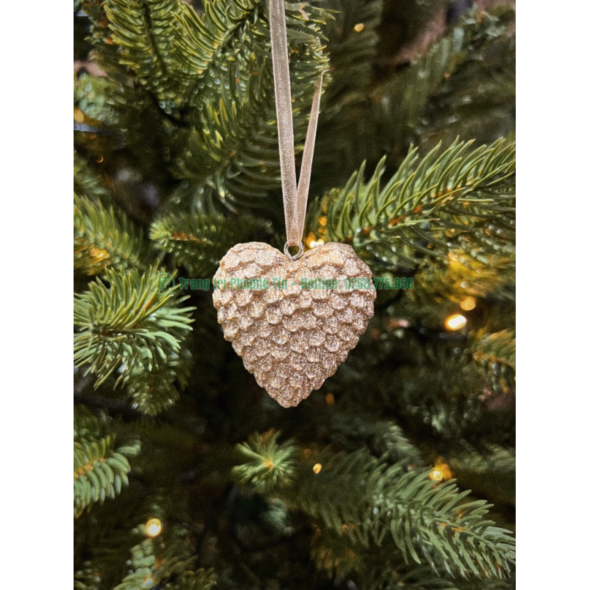 Phụ kiện trang trí trái tim
