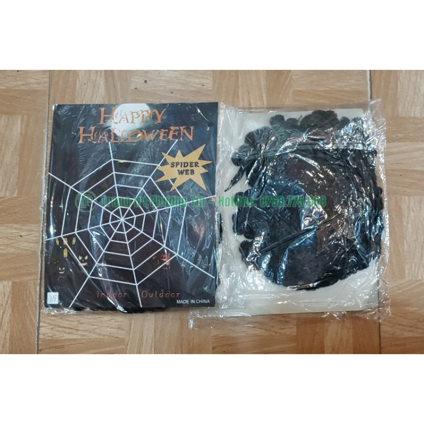 Mạng nhện dán tường