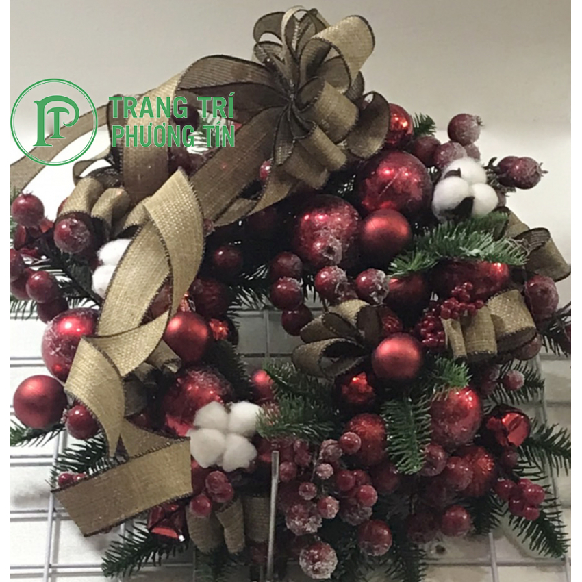 Vòng nguyệt quê nơ quả châu lá thông