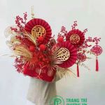 Quạt giấy đỏ may mắn